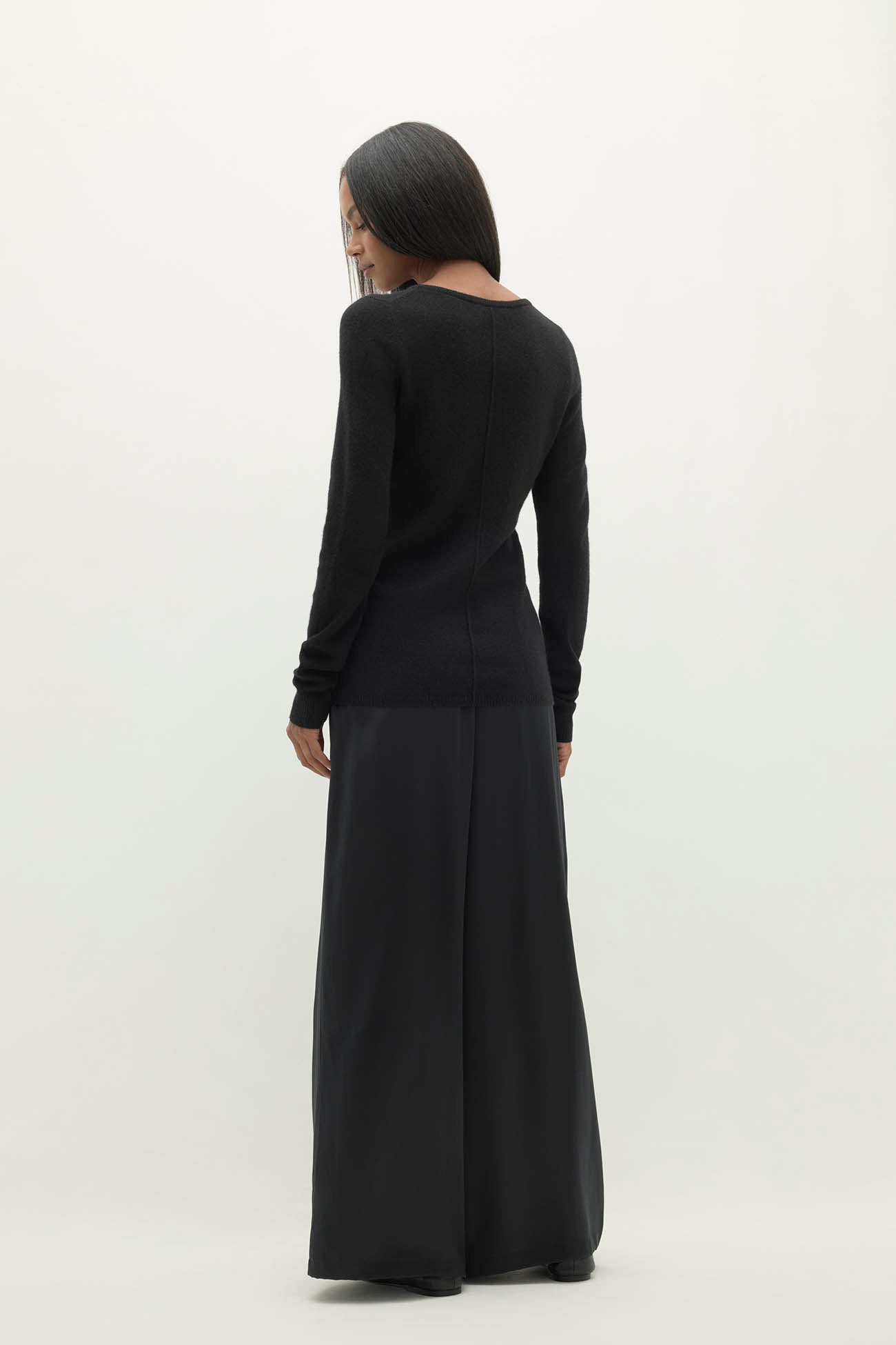 ADDY CREWNECK CASHMERE SWEATER