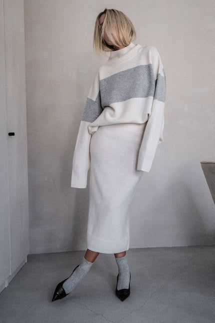 AGATHA STRIPED CASHMERE TURTLENECK SWEATER